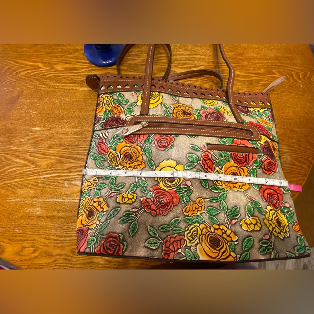 Rose Floral Embossed Leather Tote/Purse with Brown Leather Trim - Picture 13 of 16